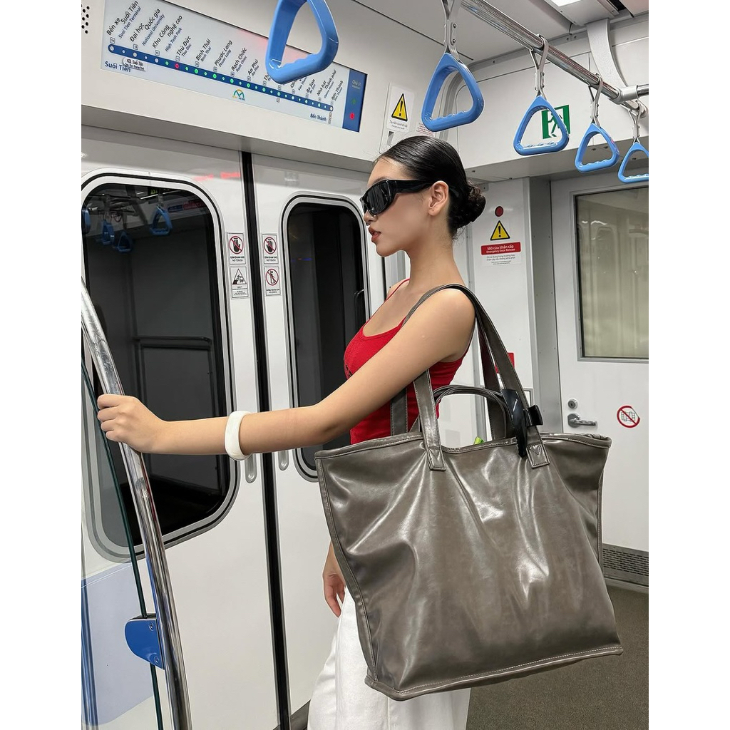 Túi Xách Chất liệu Da PU Cao Cấp Cỡ Lớn - Dáng Tote 2 Quai Đeo Vai/ Xách Tay Andiamo | BigBuy360 - bigbuy360.vn