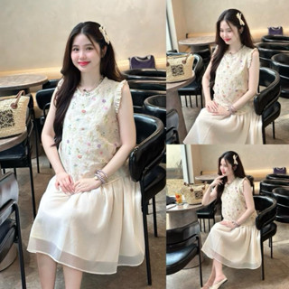  EVERMOM l Đầm bầu Chico hoa thêu cổ xếp bèo phối tùng liền voan nhẹ nhàng tiểu thư cho mẹ  2lớp  