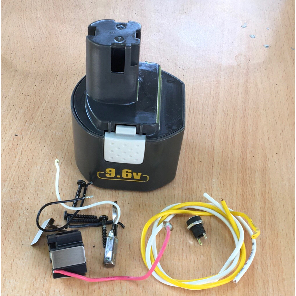 Vỏ Pin RYOBI 9.6V- Vỏ Pin 9.6V. Tặng kèm giắc và dây điện.
