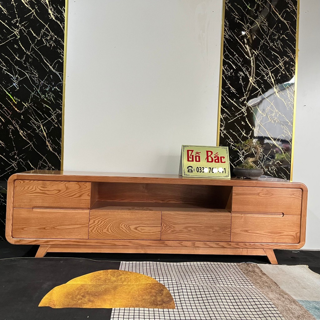 Kệ tivi phòng khách gỗ thịt sồi Nga bo tròn góc nhọn nhập khẩu đã lắp ráp hoàn chỉnh