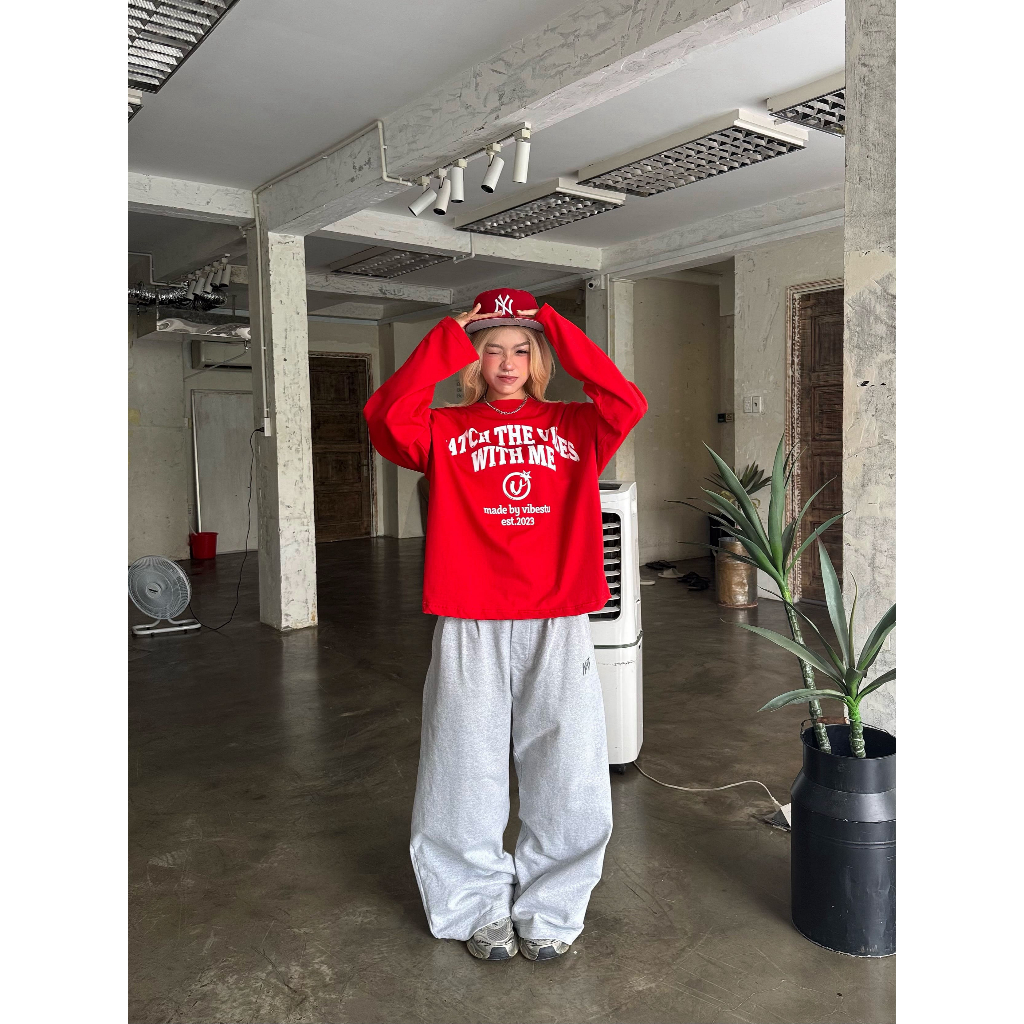 Áo Thun Tay Dài Boxy VIBESTU '' Longsleev With Me '' Form Unisex 250Gsm Cotton | BigBuy360 - bigbuy360.vn