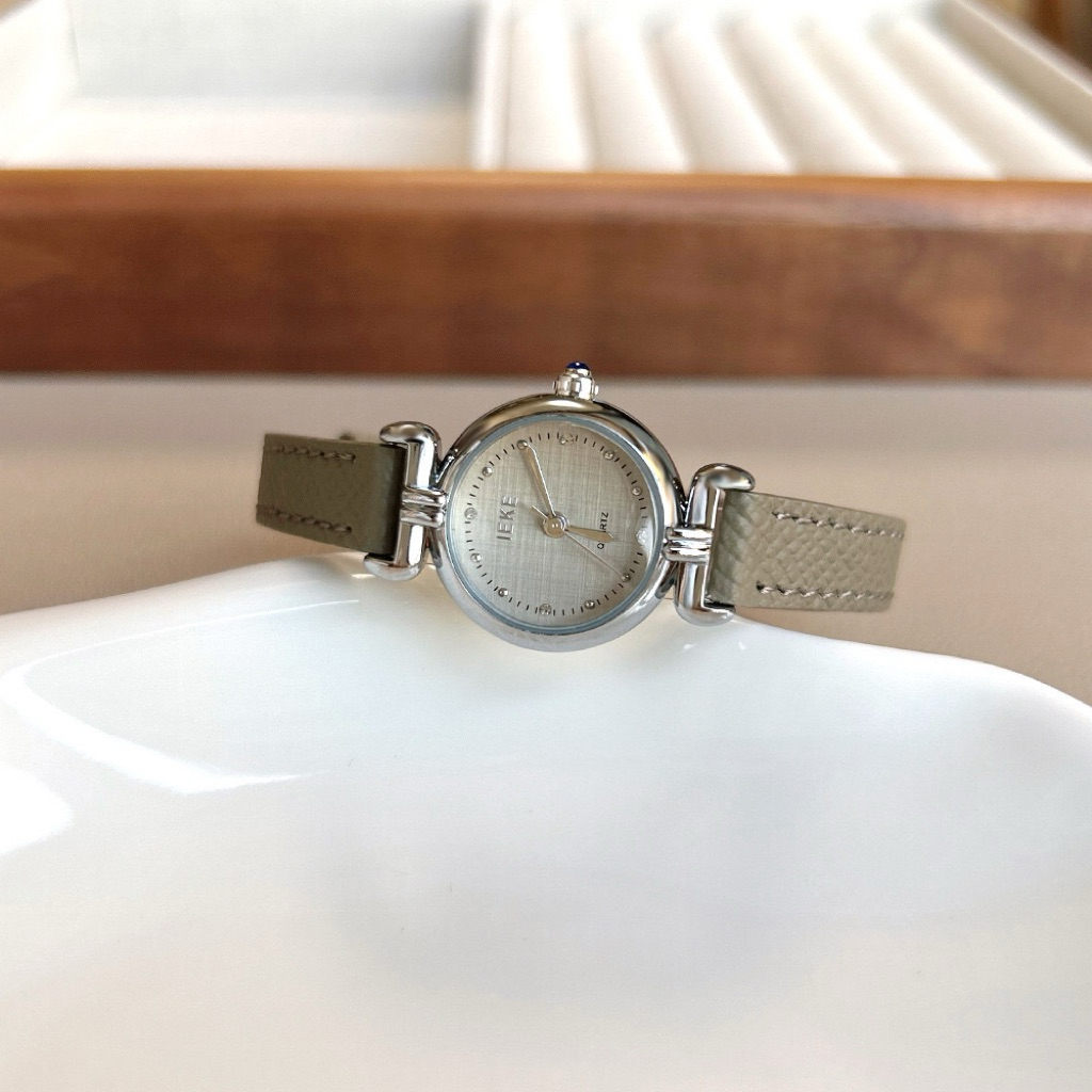 Đồng Hồ Nữ Mặt Số Ánh Mắt Mèo 22mm Nhỏ Gọn Màu Sắc Dễ Phối Đồ Dễ Tôn Da Sáng Sang Trọng SEA WATCHES