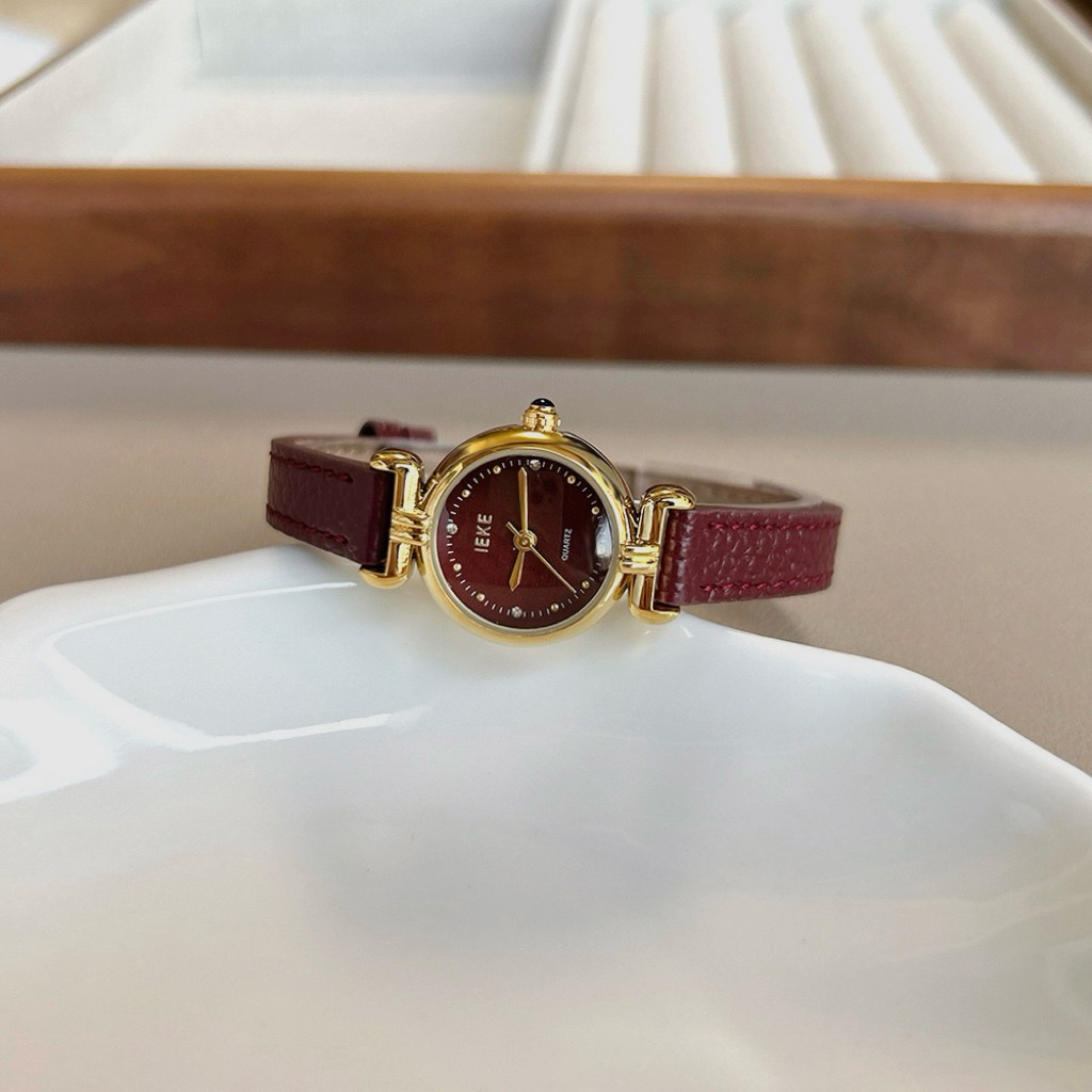 Đồng Hồ Nữ Mặt Số Ánh Mắt Mèo 22mm Nhỏ Gọn Màu Sắc Dễ Phối Đồ Dễ Tôn Da Sáng Sang Trọng SEA WATCHES | BigBuy360 - bigbuy360.vn