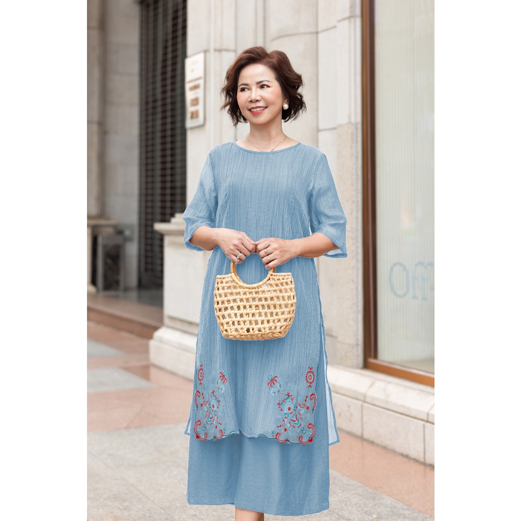 M COLLECTION | Váy Đầm Nữ Trung Niên Tặng Mẹ Suông Vải Tơ Xốp 2 Tà Tay Lỡ Thêu Hoa Đi Tiệc D12311 | BigBuy360 - bigbuy360.vn