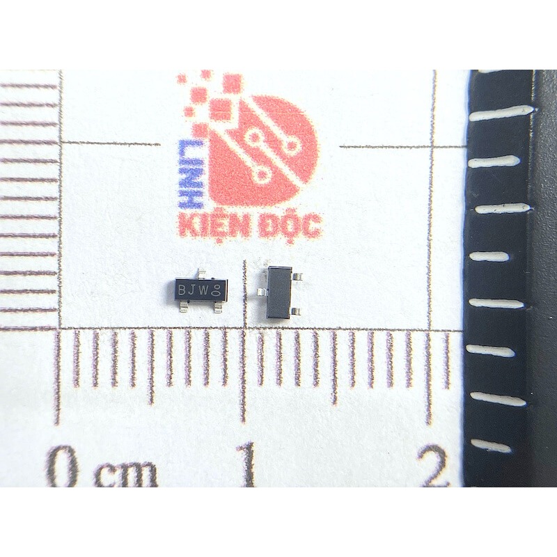 Combo 15 chiếc BCX71J (BJW) Transistor PNP 0,2A 55V SOT-23