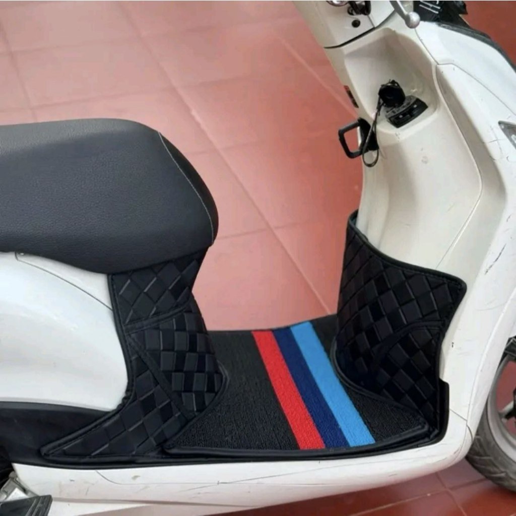 Thảm lót sàn Grande thảm chống trầy xước xe Grande 2025 (2 thảm) màu đen