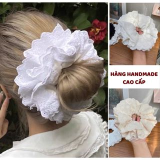 Dây buộc tóc scrunchies to phồng ren trắng nơ cao cấp Her Accessories, dây cột tóc nơ ren dễ thương sang trọng