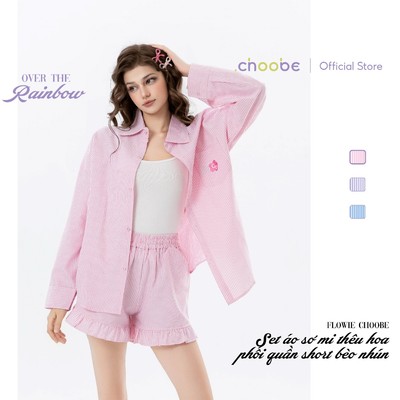 Bộ đồ áo sơ mi kèm quần Flowie Choobe vải kẻ Oxford dáng rộng họa tiết kẻ sọc thêu hoa quần bèo nhún ASM09 + QSM02