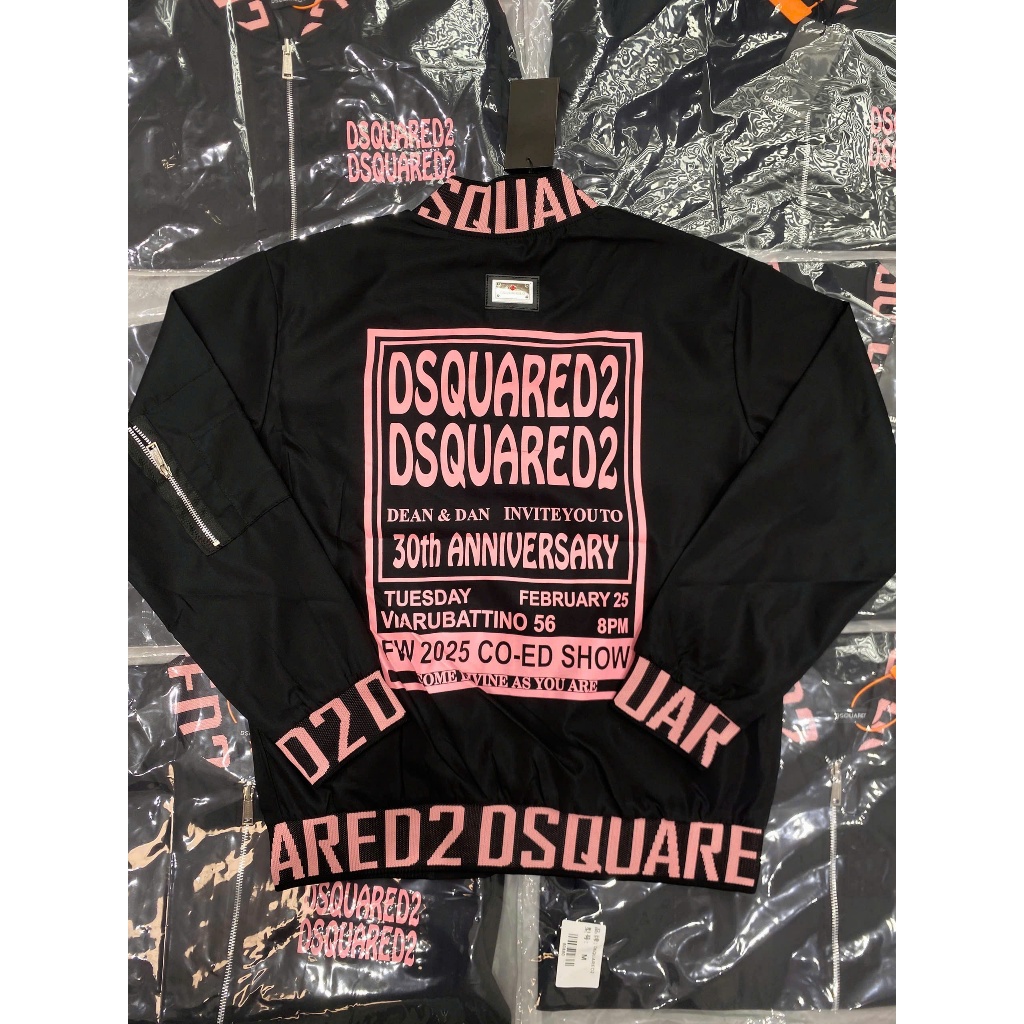 Aó Khoác Gió Nam Nữ Unisex DSQ2 In Chữ Hồng Hot trend 2025 - Áo Gió DSQ2 Hàng Chuẩn Đẹp Cho Các Boy Phố