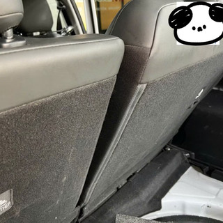 ngã ghế hàng 2 vf5