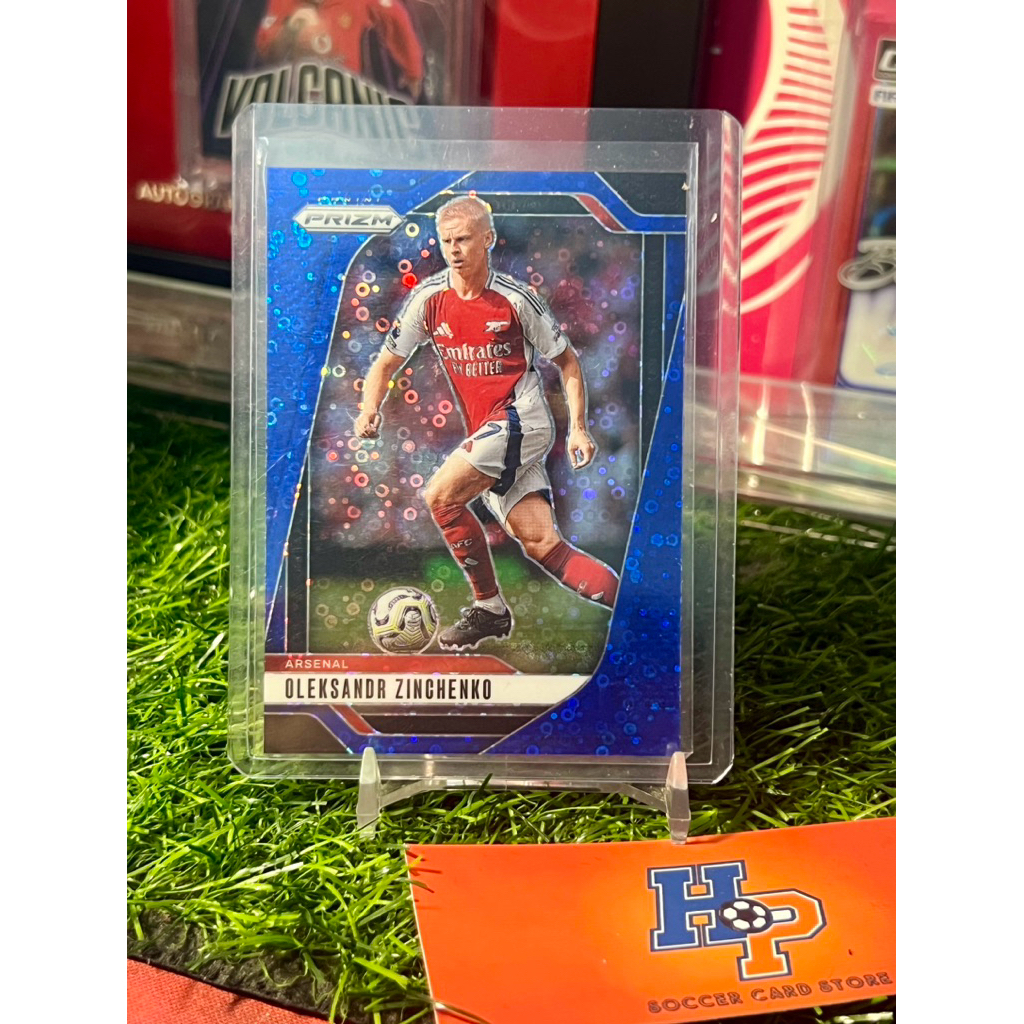 Thẻ bóng đá Zinchenko /99 Panini Prizm EPL 2024/25
