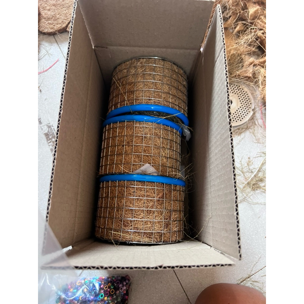 tổ chim sinh sản dành cho những chú chim phá tổ tha rác vất ra ngoài inox 304( 60k 1 tổ )