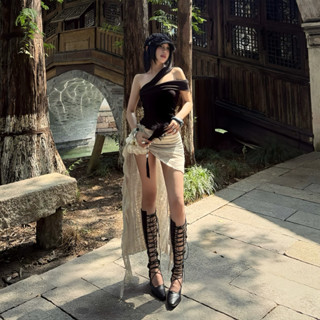    KIWINA   Set áo lệch vai chéo 2 dây và váy lệch tà tua rua thu đông | BY DANEJI   KHÔNG KÈM PHỤ KIỆN KẸP Ở VÁY   