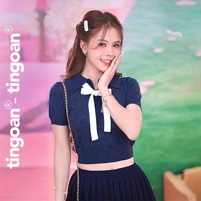 TINGOAN® - Áo len xanh than crop bề mặt len hoạ tiết quả trám buộc nơ YURI YURI TOP/DB