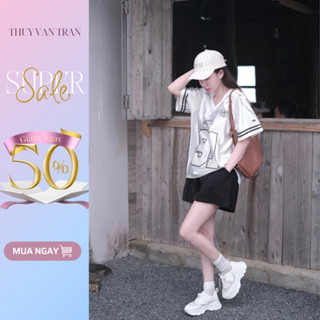 Áo phông áo bóng chày nữ cổ tim phom rộng THUYVANTRAN