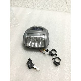 Đầu đèn xe điện ASAMA có 1 khoá,không có khoá bình