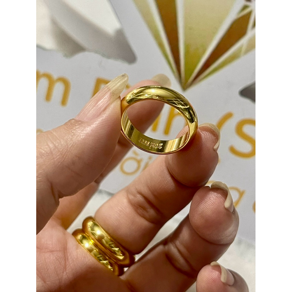 Nhẫn khâu tròn 2 trơn 2 chỉ mạ vàng 24k có khắc kí hiệu nổi 9999 bền màu sáng đẹp.