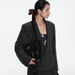  Kuchimachic - Regal Blazer | Áo blazer kẻ màu xám đậm Mã sản phẩm KUBL250903 