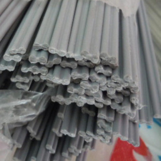 Que Hàn nhựa pvc 1kg kích thước :(3mm x 6mm)