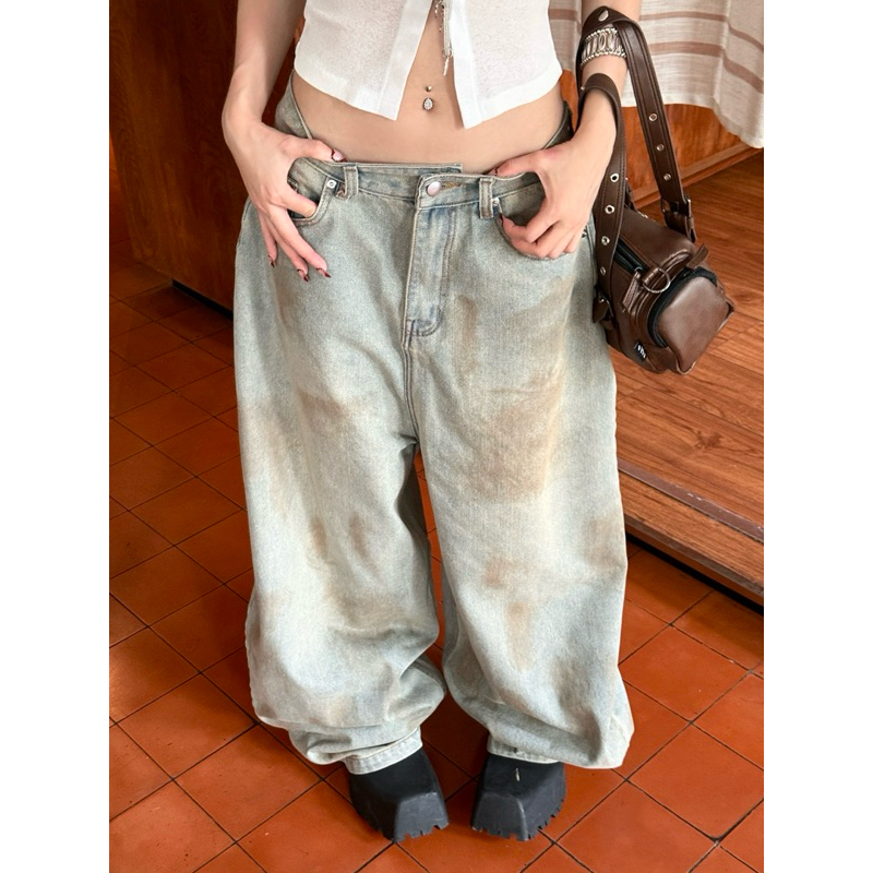 HOLYTEE | Quần Dusty Jeans ống rộng wash dơ cạp trễ