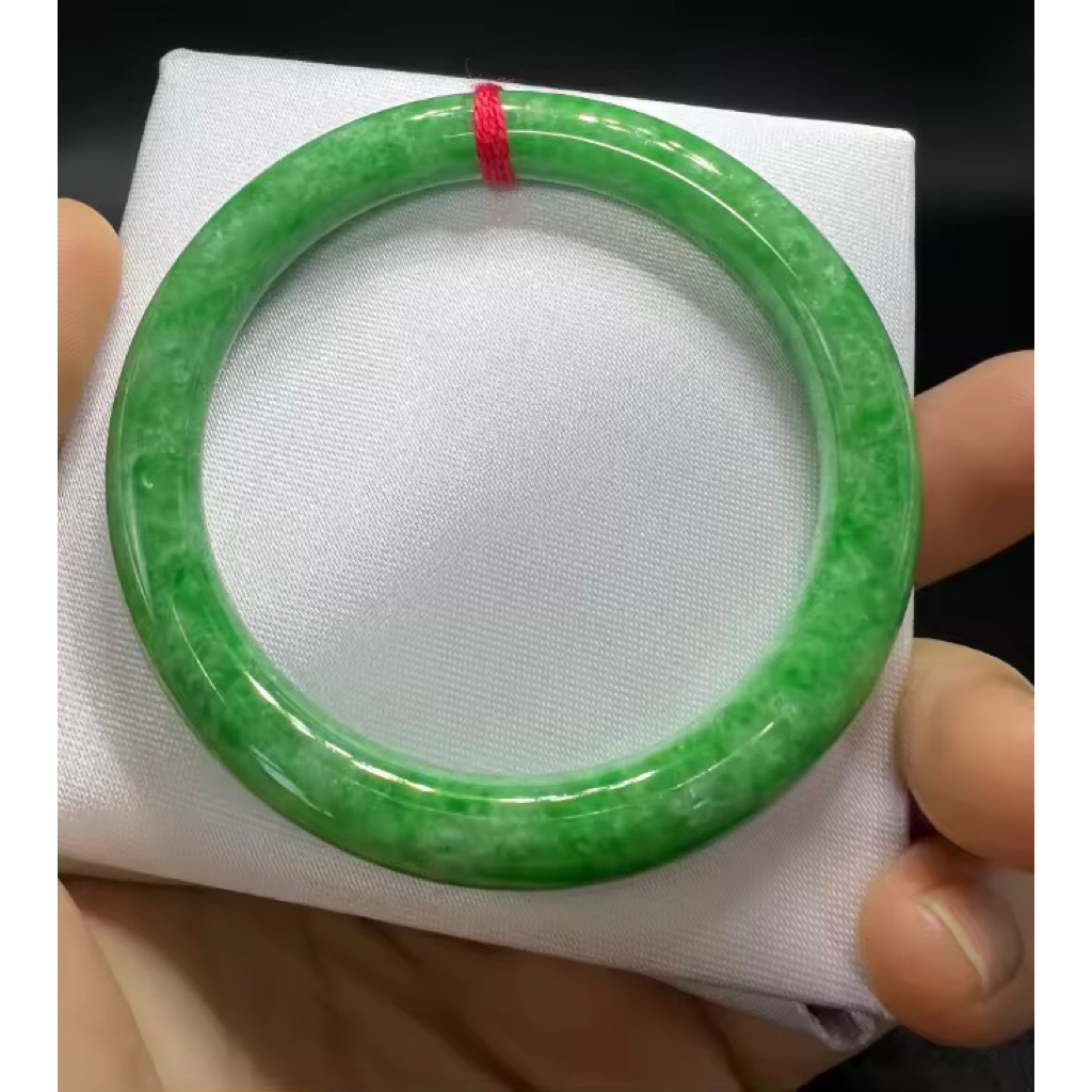 vòng Cẩm thạch xanh đậu bông ni 48-49 (mang lại may mắn cho người dùng)