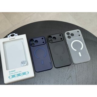 Memumi Slim Case Magnetic - Ốp Lưng Nhám Siêu Mỏng 0.33mm Hỗ Trợ Sạc Không Dây Cho iPhone 17 Pro Max / 16 / 15 / 14 / 13