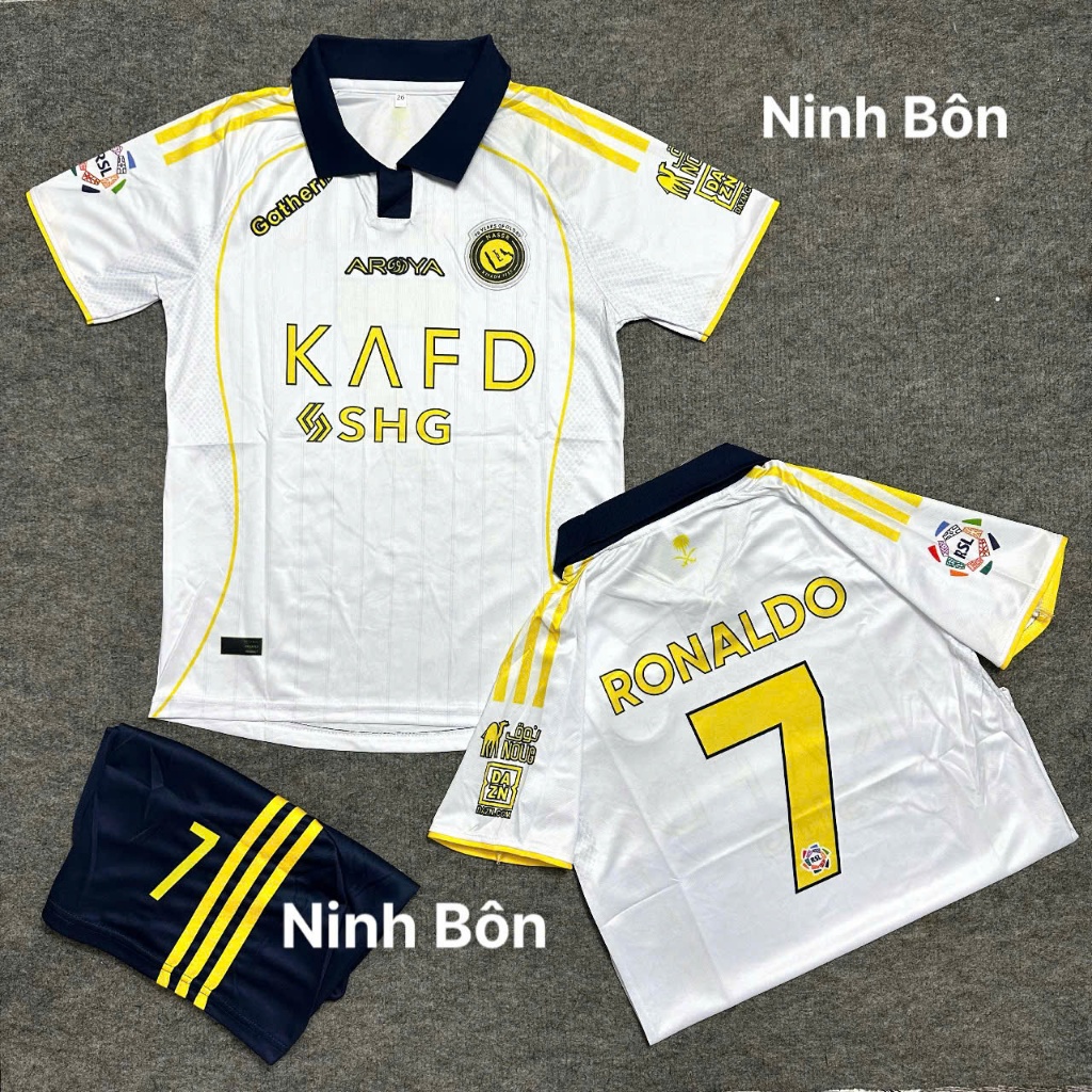 Bộ Quần Áo Đá Bóng Trẻ Em Al Nassr Cr7 Mẫu Mới 2025/26 - Vải Mè Thái Gai Mịn