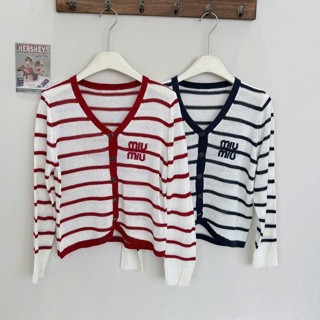 áo kiểu nữ hàn quốc,áo kiểu nữ dễ thương MẪU MỚI RA MẮT len kẻ cổ tim thêu miu hàng Cao Cấp ue161