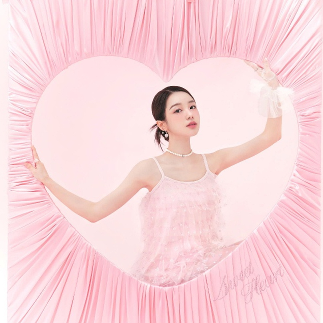 [SALE] Phấn nước hình trái tim dasique Water Dewy Gel Cushion SPF 50+ PA++++| Sweet Heart Collection | BigBuy360 - bigbuy360.vn