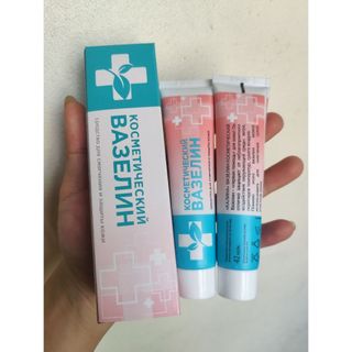 Dưỡng Vaselin nga ủ môi phun xăm spa