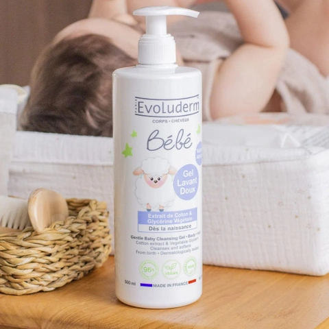 Sữa tắm gội em bé BeBe Pháp 500ml