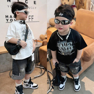  006 Sét Bộ 2 Màu Đen Trắng  Cộc Aó cotton in Chữ Quần Bò Jean Rách Cho Bé Trai Cao Cấp 