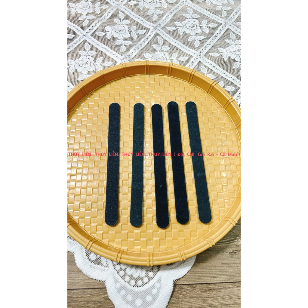 Dũa móng tay chân giấy đen, bông ( tùy đợt bông khác nhau )