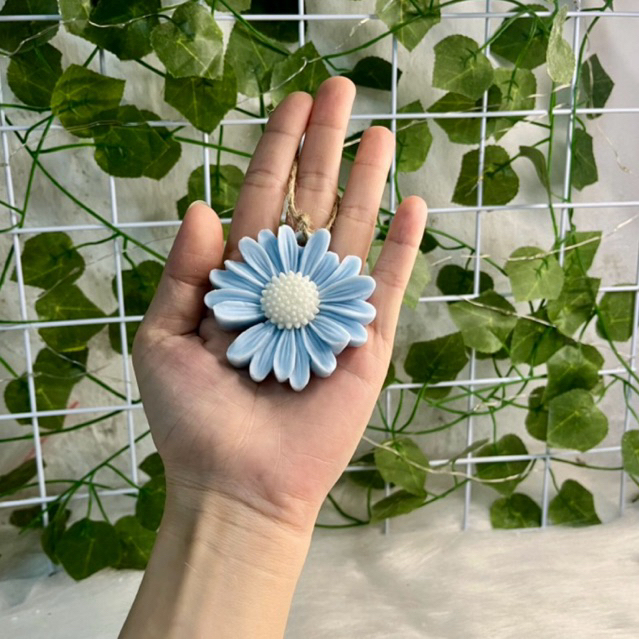 💙 Henec Home Scent – Sáp hoa cúc nhụy trắng cánh xanh dương 25ml 💙