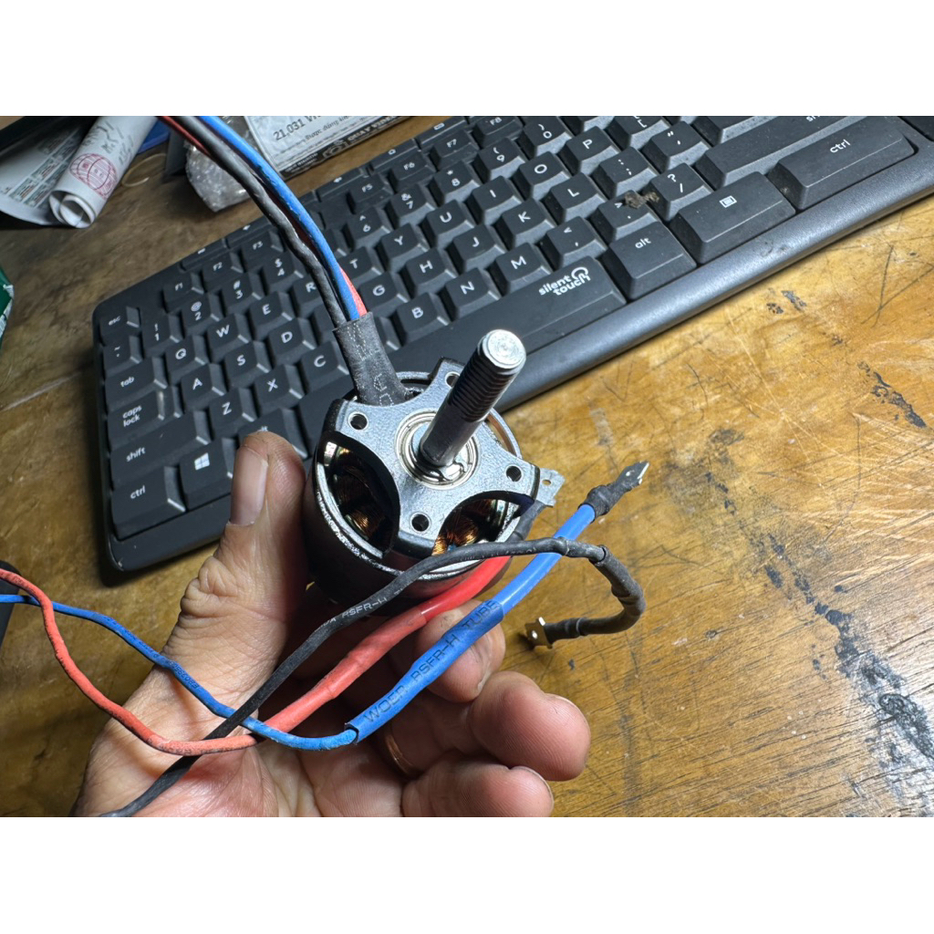 motor máy thổi ryobi không chổi than,công suất 750w