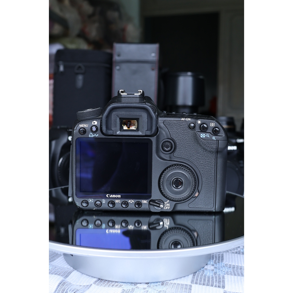 Máy ảnh canon 50d (Full bộ - cực đep 98%) - Máy ảnh