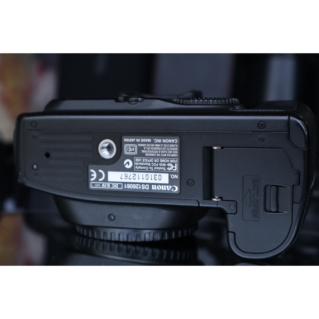Canon 20D -  full bộ + pin sạc +lens tamron 28 80mm - Phụ-kiện