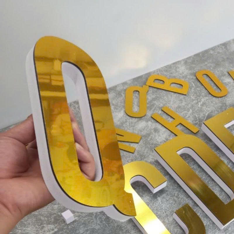 Chữ ALu tráng gương cao cấp uốn nổi 2cm, cao 18cm, T1 dùng dán tường, có làm theo yêu cầu