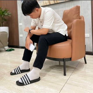  Dép quai ngang 3 sọc trắng đen dành cho nam nữ quai đế ép thuỷ lực chắc chắn đủ size 37-43. 