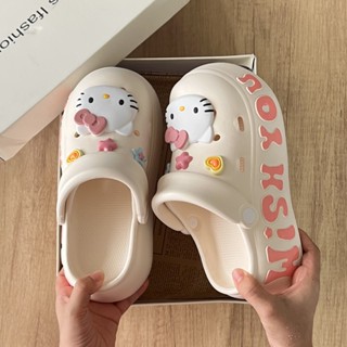   Lùi Size FORM To  Dép Sục Nữ  Bằng Eva Nhẹ Có Quai sau Đế 7M Phối Kèm 8 Cham HELLO KITTY Siêu Dễ Thương QCCCQ 
