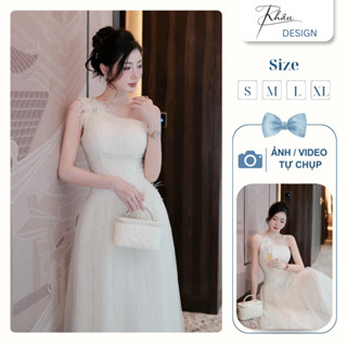 Đầm thiết kế KHÂU Design chéo vai tag lông kem sang chảnh