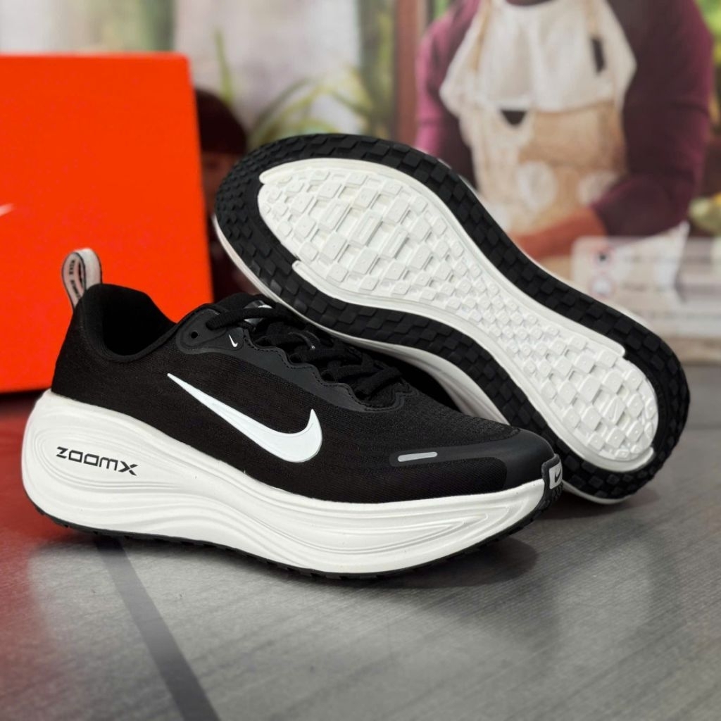 [ Ảnh Thật ] Giày Chạy Bộ Thể Thao Nam Nike Zoomx Vomero 18 Plus ' Tặng Kèm tất xịn '