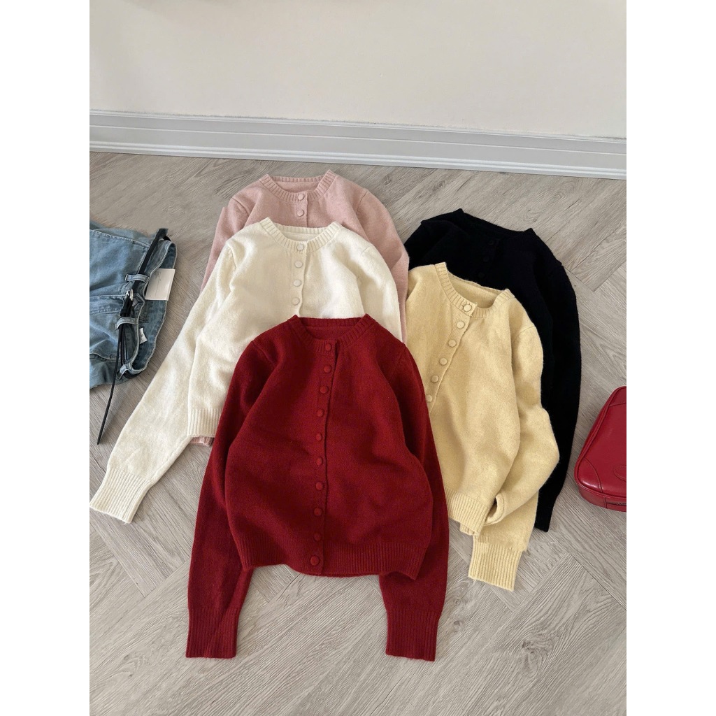 ÁO CARDIGAN LEN LÔNG THỎ MỊN CỔ TRÒN PHÓI CÚC BỌC STYLE ULZZANG HÀN QUỐC - DÀNH CHO NỮ | BigBuy360 - bigbuy360.vn