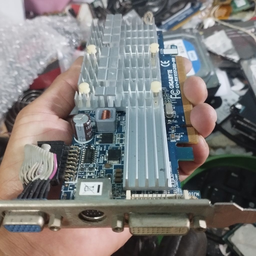 VGA cỏ xuất hình, 730 gt..