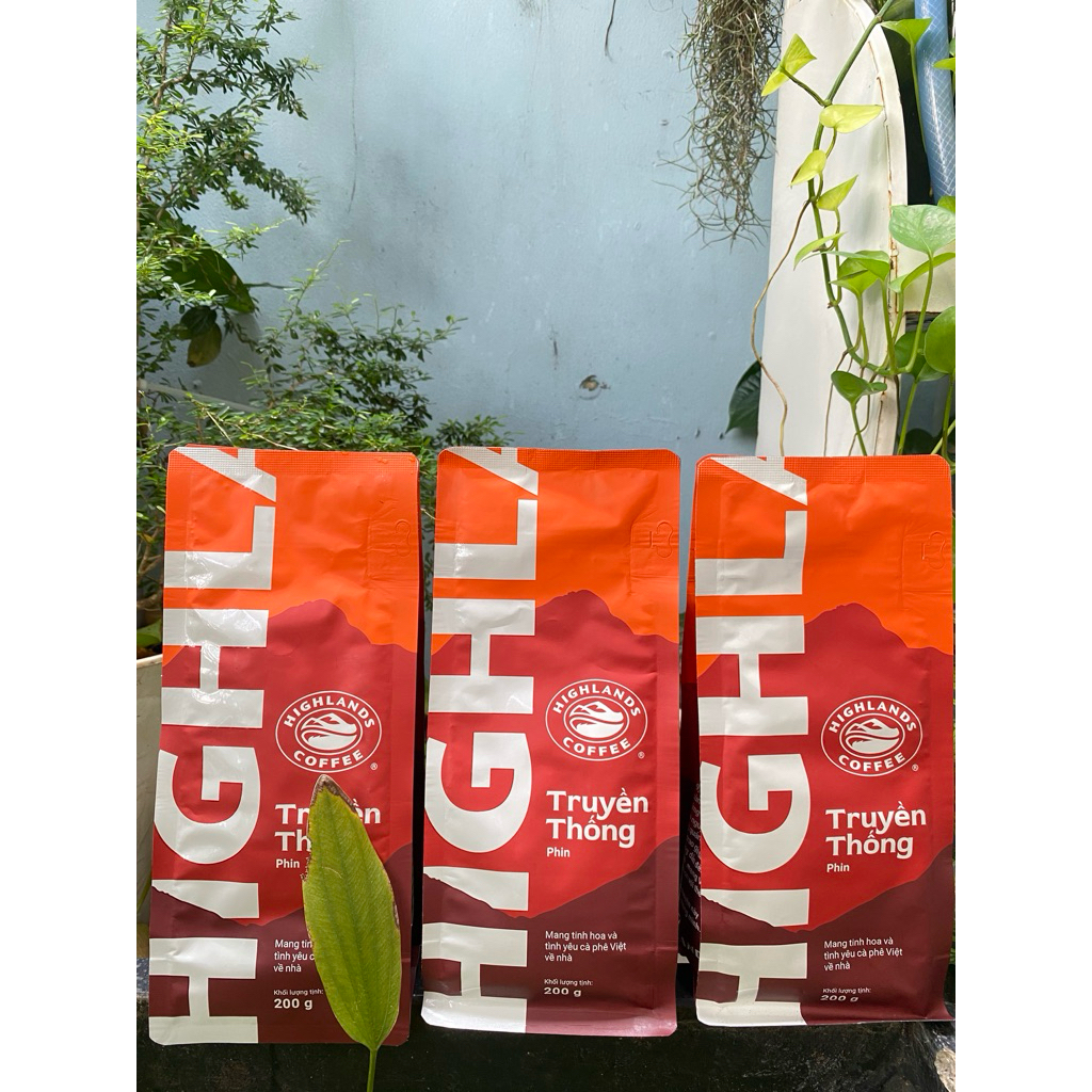 Cà phê rang xay Highlands Coffee gói 200g