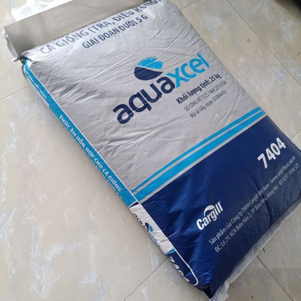 Bao 25kg cám cá cargill 7404 (0.5mm), 7414 (1.5mm), 7434 (2mm) 42% đạm, cám cá koi, cám cá vàng, cá 