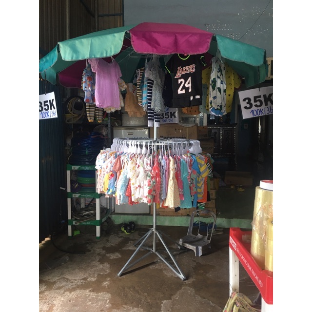 Ô DÙ KÈM KHUNG TRÒN TREO QUẦN ÁO ( DÙ THIẾT KẾ 12 NAN)