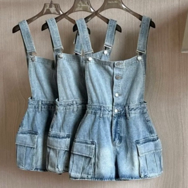 TIENSTYLE -    Quần Yếm Short Jean 4 Nút Túi Hộp Hai Dây Chất Denim Mềm Mịn Màu Xanh Bụi Nhạt