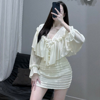 set áo chân váy,set đồ nữ sang chảnh,bộ áo tơ bèo dài tay chân váy ren sóng 2 màu hot trend VD49