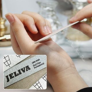 Dũa móng tay tạo form JELIVA Nghi Thảo